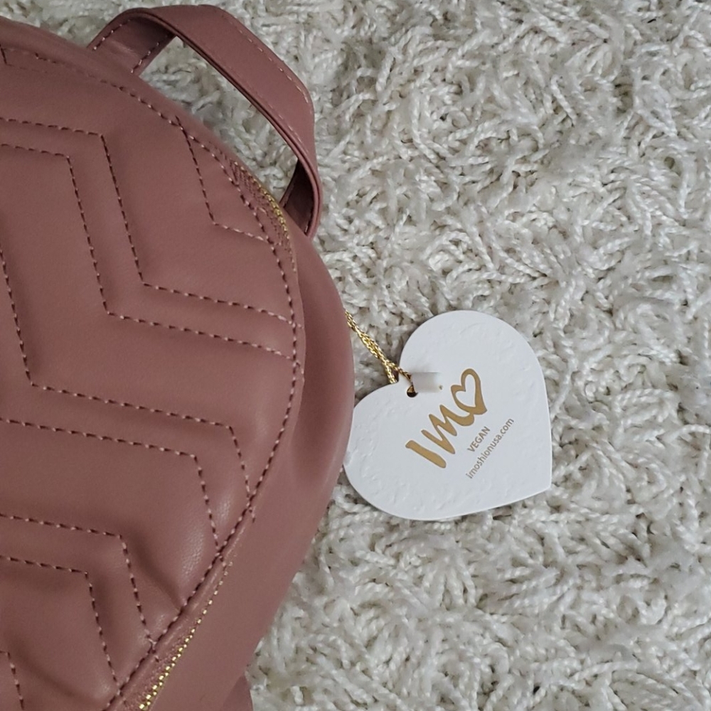 Zigzag Quilted Backpack - Picture 2 of 5